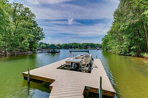 Waterfront Troutman Vacation Rental on Lake Norman