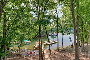 Waterfront Troutman Vacation Rental on Lake Norman
