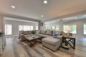 Spacious Lake Norman Retreat w/ Boat Ramp!