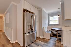 Spacious Lake Norman Retreat w/ Boat Ramp!