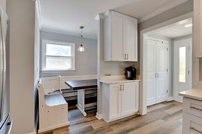 Spacious Lake Norman Retreat w/ Boat Ramp!