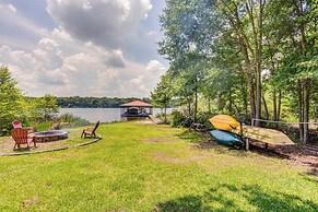 Lake Holbrook Waterfront Vacation Rental w/ Dock!