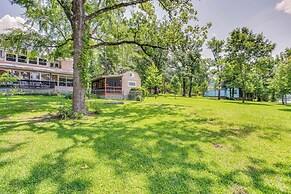 Lake Holbrook Waterfront Vacation Rental w/ Dock!