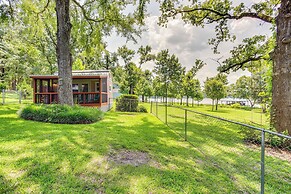 Lake Holbrook Waterfront Vacation Rental w/ Dock!
