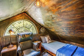 Lake Holbrook Waterfront Vacation Rental w/ Dock!