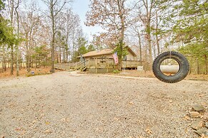 Serene Yellville Retreat w/ Hot Tub on 85 Acres