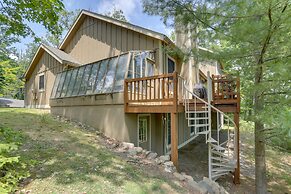 < 1 Mi to Camelback Resort: Home w/ Pool Table!