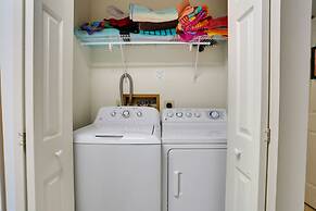 < 1 Mi to Camelback Resort: Home w/ Pool Table!