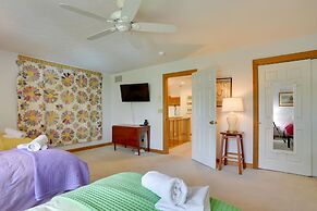 < 1 Mi to Camelback Resort: Home w/ Pool Table!