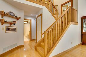 < 1 Mi to Camelback Resort: Home w/ Pool Table!