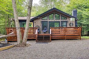 Deck, Fire Pit & Sauna: Big Bass Lake Getaway!