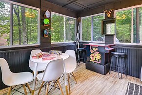 Deck, Fire Pit & Sauna: Big Bass Lake Getaway!