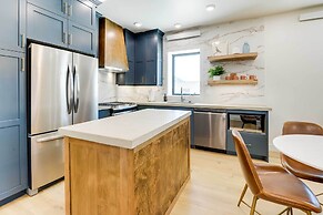 The Lofts on 89 Condo - 5 Miles to Salt River!