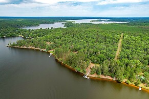 Pet-friendly Waterfront Minong Cabin With Fire Pit