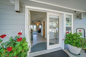 Lakeport Home w/ Stunning Lake & Mountain Views