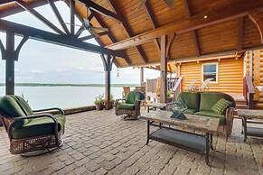 Decks & Epic Views: Lakefront Langley Retreat!