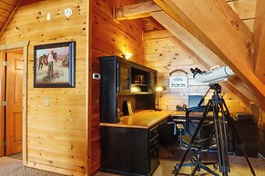 Decks & Epic Views: Lakefront Langley Retreat!
