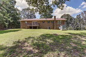 Rural Melbourne House With Deck!