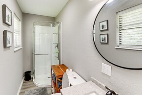 Rural Melbourne House With Deck!