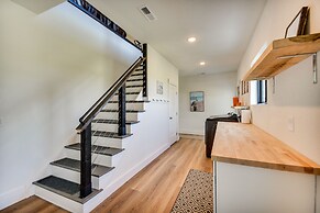 Stunning Chesapeake Bay Farmhouse w/ Dock & Kayaks