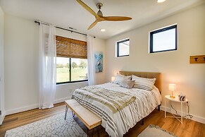 Stunning Chesapeake Bay Farmhouse w/ Dock & Kayaks