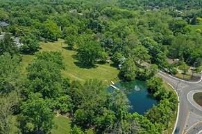 'the Windmill House' w/ Pond: 9 Mi to Dayton!