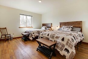 Beautiful Jefferson River Cabin w/ Mountain Views!