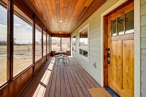 Beautiful Jefferson River Cabin w/ Mountain Views!