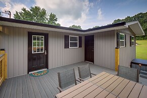 Serene Bryant Retreat w/ Private Hot Tub!