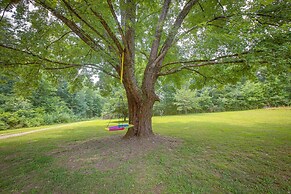 Serene Bryant Retreat w/ Private Hot Tub!