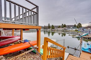Lime Lake Cottage w/ Lakefront Deck & Dock!