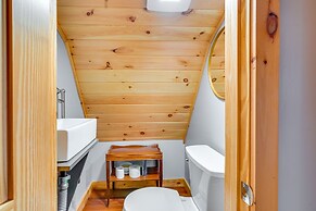 Lime Lake Cottage w/ Lakefront Deck & Dock!