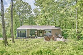 'alpine House' Modern Delevan Cabin on 2 Acres