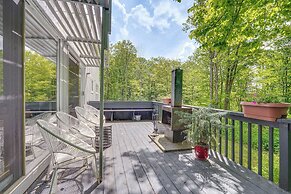 'alpine House' Modern Delevan Cabin on 2 Acres