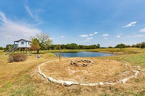 Spacious Wills Point Retreat w/ Pool & Pond!