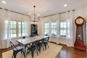 Spacious Wills Point Retreat w/ Pool & Pond!