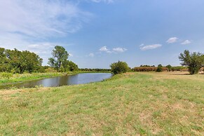 Spacious Wills Point Retreat w/ Pool & Pond!