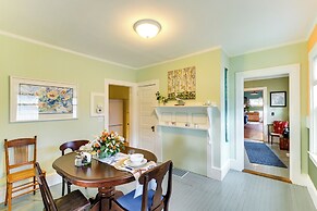 Pet-friendly Maine Cottage By Northern Bay