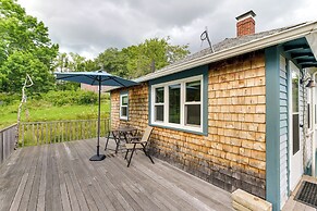 Pet-friendly Maine Cottage By Northern Bay