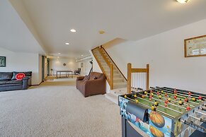 Lakefront Shelby Twp Getaway w/ Swim Pond!