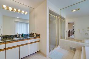 Lakefront Shelby Twp Getaway w/ Swim Pond!