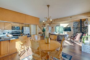 Hike, Ski & Unwind: Cabin w/ Hot Tub in Pioneer!