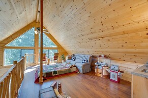 Hike, Ski & Unwind: Cabin w/ Hot Tub in Pioneer!