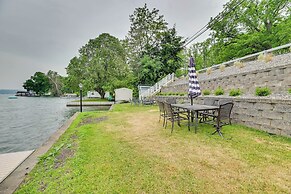 Lakefront Canandaigua Home w/ Dock & Kayak!