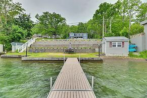 Lakefront Canandaigua Home w/ Dock & Kayak!