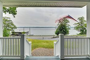 Lakefront Canandaigua Home w/ Dock & Kayak!