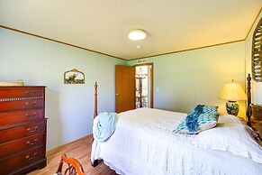 Near Blue Ridge Parkway: Ennice Home w/ Fire Pit