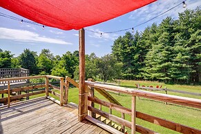 Near Blue Ridge Parkway: Ennice Home w/ Fire Pit