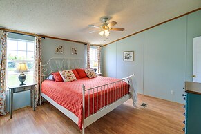 Near Blue Ridge Parkway: Ennice Home w/ Fire Pit