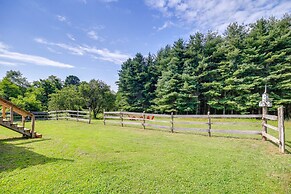 Near Blue Ridge Parkway: Ennice Home w/ Fire Pit